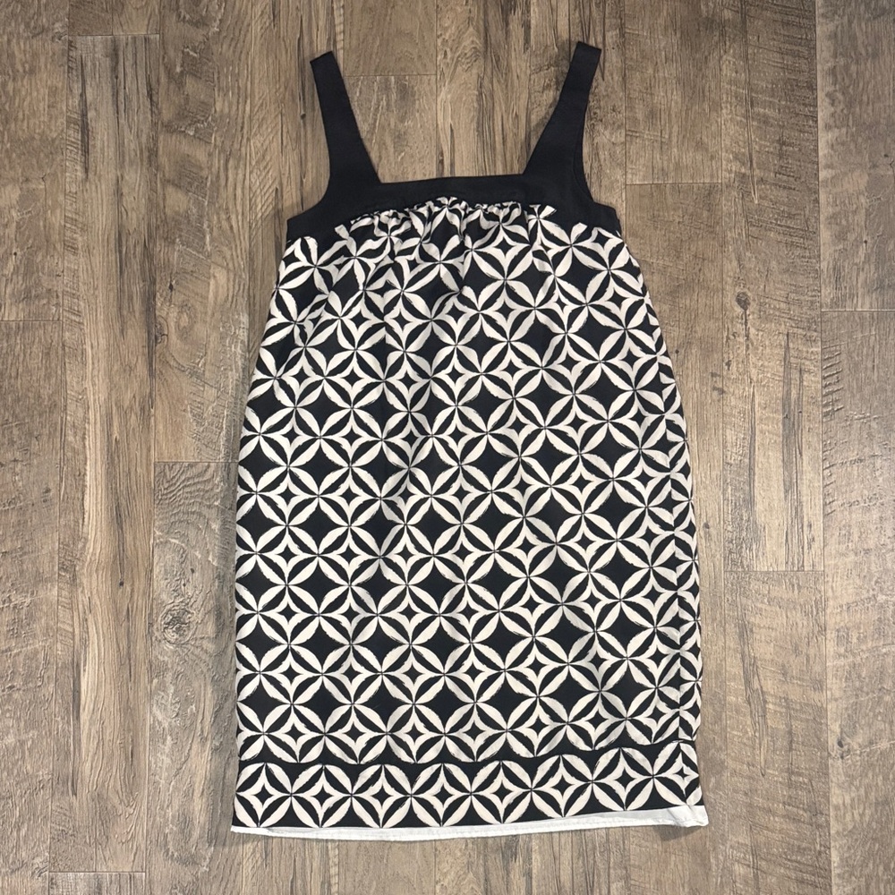 White House Black Market 100% Silk Geometric Monochrome Dress - Size 0